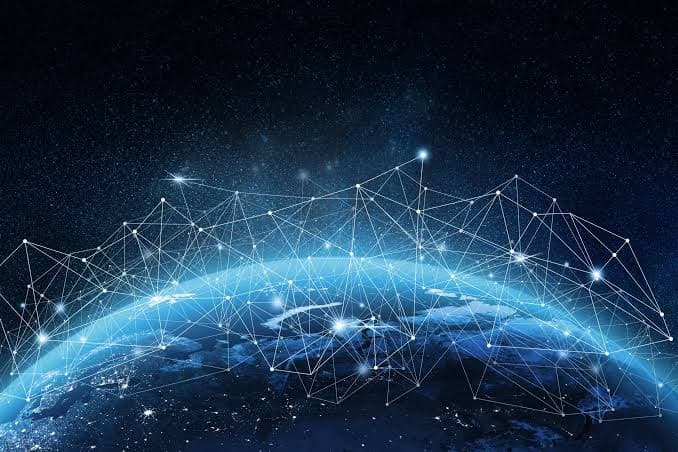 Global alumni network connections over Earth